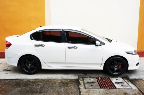 2010 HONDA CITY 1.5 SV i-VTEC