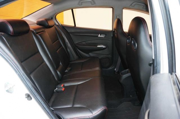 2010 HONDA CITY 1.5 SV i-VTEC