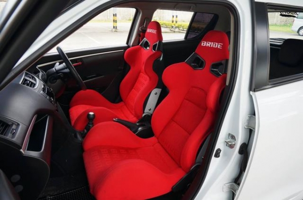 2012 SUZUKI SWIFT 1.25 GL 2012 SUZUKI SWIFT 1.25 GL