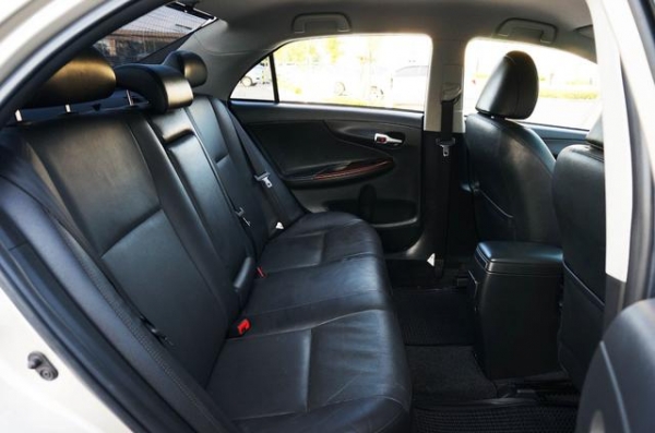 2011 TOYOTA  COROLLA ALTIS 2.0 V