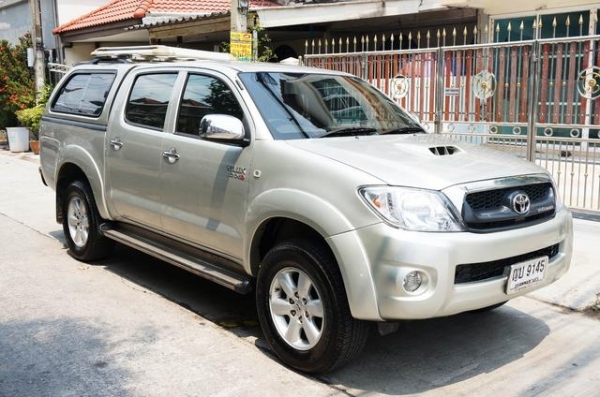 2011 TOYOTA HILUX VIG 3.0 G DOUBLE CAB PRERUNNER