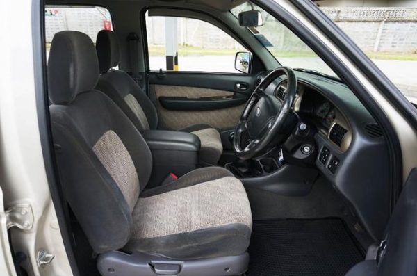 2005 FORD EVEREST 2.5 XLT 4WD 2005 FORD EVEREST 2.5 XLT 4WD