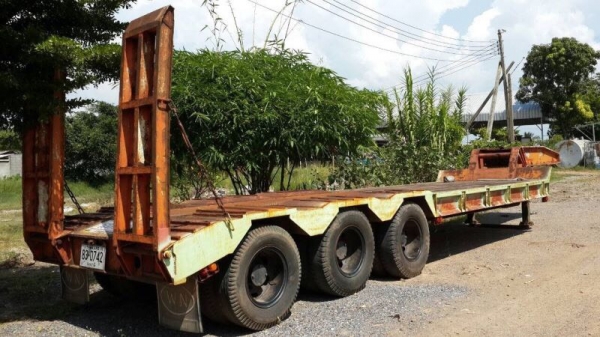 ขายหางโลเบตอู่ ส.สุชัย 3 เพลา มีสะพาน ราคา 580000