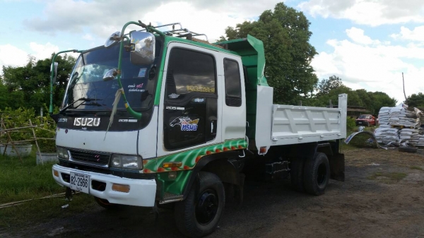 ขายรถ6 ล้อดั้ม ISUZU 195 DEGA