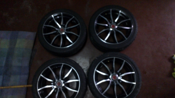 ขายแม็ก16 พร้อมยางATREZZO SAILUN 205/45/16 ปี 15