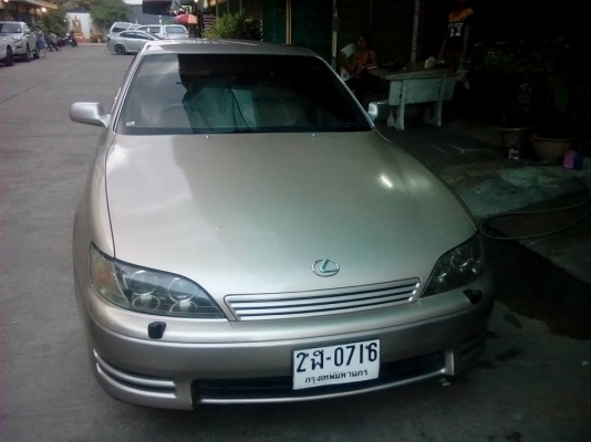 lexus  es300