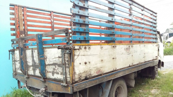 ขายๆ 195,000บ หกล้อ ฮีโน่ KM 777 WO4D117ช่วงยาว4.30ม เครืองดีแคชชีสวยไม่ผุ ขับกลับบ้านได้เลย สเปรกต่อดั้ม เล่มทะเบียนพร้อมโอน