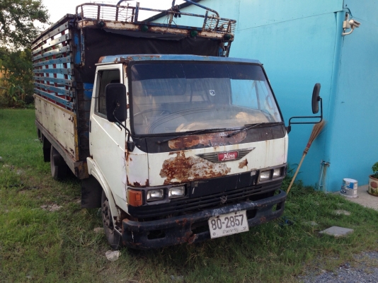 ขายๆ 195,000บ หกล้อ ฮีโน่ KM 777 WO4D117ช่วงยาว4.30ม เครืองดีแคชชีสวยไม่ผุ ขับกลับบ้านได้เลย สเปรกต่อดั้ม เล่มทะเบียนพร้อมโอน