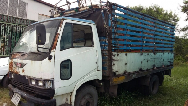 ขายๆ 195,000บ หกล้อ ฮีโน่ KM 777 WO4D117ช่วงยาว4.30ม เครืองดีแคชชีสวยไม่ผุ ขับกลับบ้านได้เลย สเปรกต่อดั้ม เล่มทะเบียนพร้อมโอน