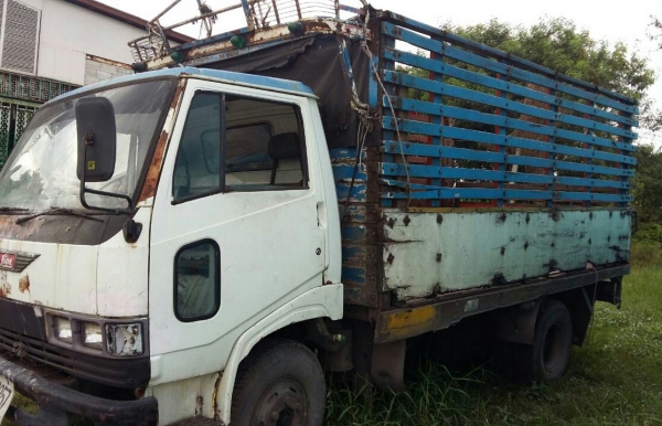 ขายๆ 195,000บ หกล้อ ฮีโน่ KM 777 WO4D117ช่วงยาว4.30ม เครืองดีแคชชีสวยไม่ผุ ขับกลับบ้านได้เลย สเปรกต่อดั้ม เล่มทะเบียนพร้อมโอน