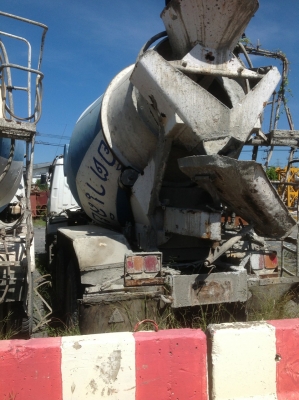 ขายรถโม่ปูนถูกๆ550000บาททะเบียนพร้อม เก็บงานนิดหน่อย