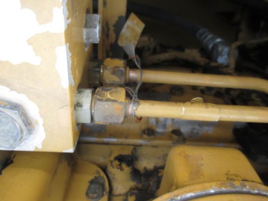 ขายด่วน  CAT 322B มาใหม่สภาพสวย  ลองระบบกันได้ทุกวัน  สนใจโทร 089-3818694  ดวงนภา