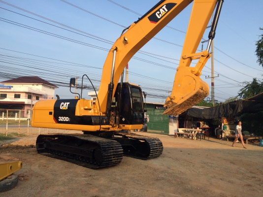 ขายแม็คโค CATERPILLAR 320C ราคา 1320000 บาท รถห้างสเป็กญี่ปุ่น ต่อลองหน้างานใด้เลยคับ