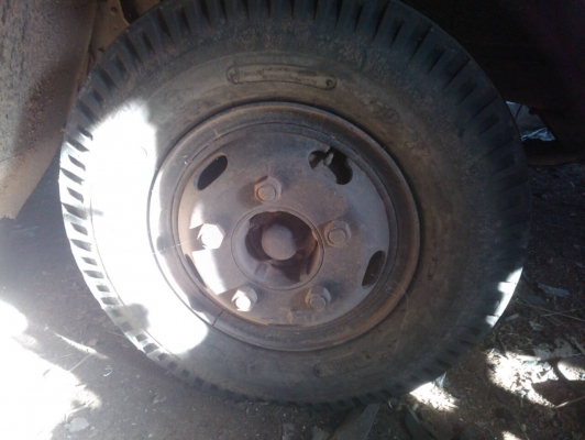 ขาย 170000 บาท6ล้อ TL เครื่อง 110 แรง  เอกสารพร้อมโอน