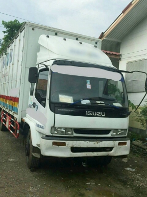 ขาย 6 ล้อ อีซูซุ เดก้า ตู้ 10 บาน ยาว 7 ม. 200 แรง ปี 2545 สภาพเดิมๆ เครื่องดี คัสซีสวย    จัดแนนท์ได้ครับ สนใจติดต่อได้ที่ 081-9420141 ,  081-5715326