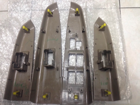 ครอบสวิทซ์กระจก วีโก้ ฟอร์จูนเนอร์