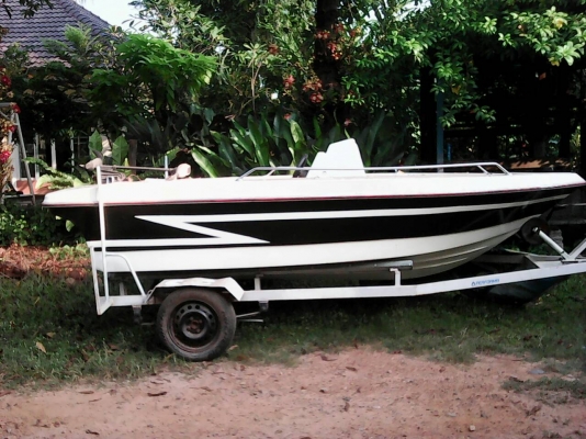 เรือ14ฟุตพล้อมเทลเล่อ