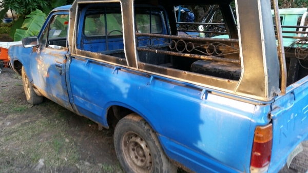 ดัสสัน 620 สี่ขอ หน้าแว่น  เกียร์คอ ทะเบียนขาด เม.ย.58 พร้อมโอน 19,000 บาท