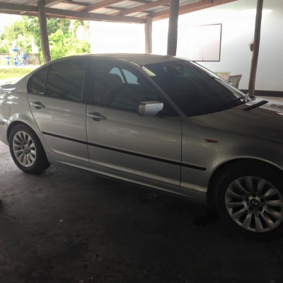 ต้องการขายด่วนรถยนต์ BMW 318 i ปี 2005 สวย ๆเดิม ๆเจ้าของขายเองกรุณาติดต่อ คุณ  ธนวัฒ (พี)  0836226440