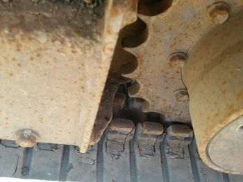 รถขุด แบคโฮ KOMATSU : PC 30-7E บูมอาร์ม หัวกระแทกในตัวใช้งานง่าย จะขุดจะเจาะ ก็สะดวก รถขุด แบคโฮ KOMATSU : PC 30-7E บูมอาร์ม หัวกระแทกในตัวใช้งานง่าย จะขุดจะเจาะ ก็สะดวก