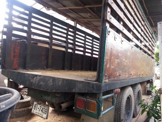 ขาย10ล้อ 2เพลา เครื่อง165แรง สโลเกียร์กลาง สภาพพร้อมใช้งาน เอกสารพร้อมโอน สนใจโทร 090-8588220คุณนะ 093-3258446คุณบิว หรือเข้าดูสินค้าอื่นๆได้ที่ www.truck.in.th/498 หรือเพจFacebook ณรงค์ ซื้อขายรถมือสอง (เว็บไซต์ส่วนตัว) หรือFacebook ตลาดรถมือสอง คุณนะ