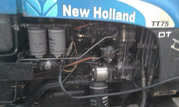 ขายรถไถ นิวฮอนแลน TT75 พร้อมใช้ มีเล่มทะเบียน