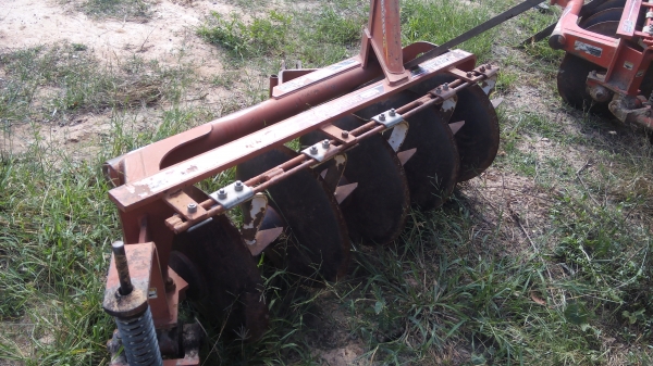 ขายรถไถคูโบต้า L3608 มีใบมีดดันดินผาลและโรตารี่พร้อมใช้งานครับ