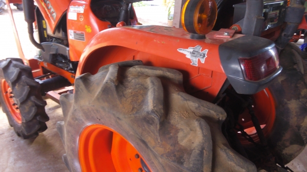 ขายรถไถคูโบต้า L3608 มีใบมีดดันดินผาลและโรตารี่พร้อมใช้งานครับ
