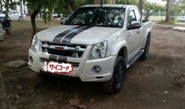 ขายรถ isuzu hilander x-series ปี 2011 ออฟชั่นครบ กล้องหน้ากล้องหลัง navigater แต่งครบชุด