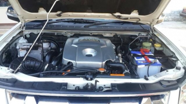 ขายรถ isuzu hilander x-series ปี 2011 ออฟชั่นครบ กล้องหน้ากล้องหลัง navigater แต่งครบชุด