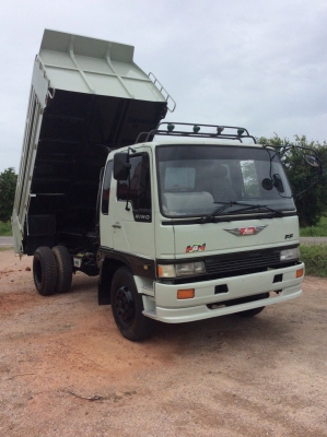 ..6ล้อดัม HINO 3H (195แรง)แท้ กะบะต่อใหม่ ช่วงสั้นดั๊มดิน ช่วงล้อ 3.8 ม.กระบะต่อใหม่ ขาย 720,000บาท (ศุภากร 081-1903107 , 081-4252943)