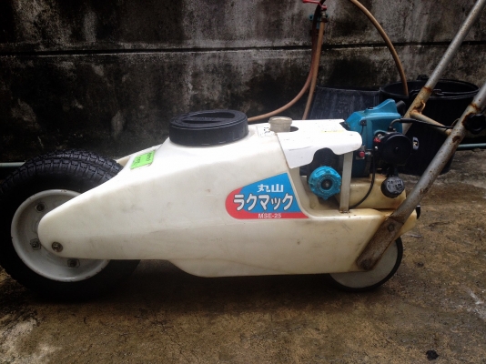 เครื่องพ่นยามารูย่าม่าแบบเข็น 25 ลิตร