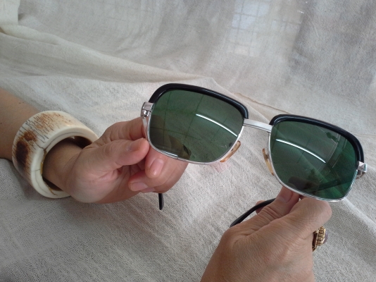 แว่นตาวินเทจกะไหล่ทองขาว MAJESTY/USA บิ๊กไซซ์!