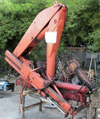 ขายเครนพับเฮี๊ยบ สามตัน 68,000฿