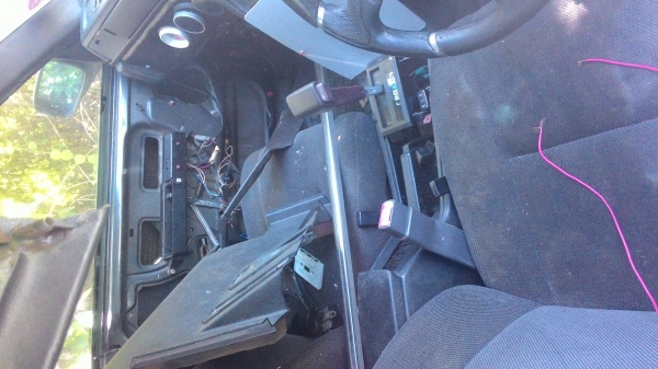 ขาย volvo 740 เครื่อง 1เจ ตามสถาพ มีทะเบียน แต่ขาด สี่ปี รถต้องเอาไปทำต่อครับลูกค้าที่อู่ฝากขาย มีชุดโอนพร้อมเล่ม 0835466602โต้ง