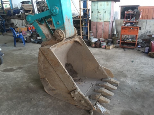 ขายแบคโค KOBELCO SK200-8 Super ใช้งานน้อย สภาพสวย เล่มทะเบียนพร้อมโอน สนใจโทร 090-8588220คุณนะ 093-3258446คุณบิว หรือเข้าดูสินค้าอื่นๆได้ที่ www.truck.in.th/498 หรือเพจFacebook ณรงค์ ซื้อขายรถมือสอง (เว็บไซต์ส่วนตัว) หรือFacebook ตลาดรถมือสอง คุณนะ