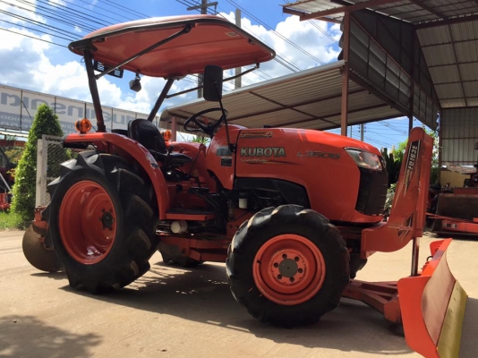 ขายรถไถ Kubota L3608(4WD) พร้อมใบมีดและผานพรวนช้าง รถไร่ พร้อมใช้งาน
