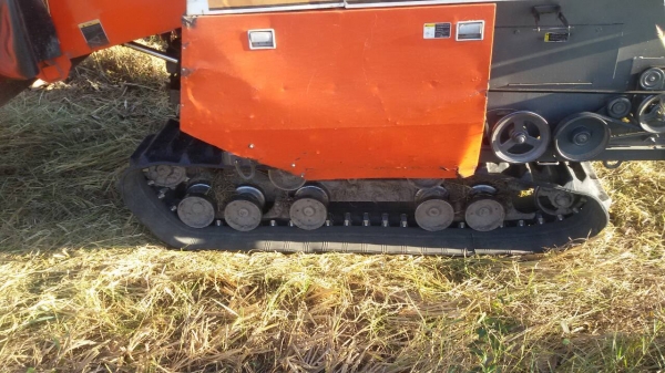 ขายรถเกี่ยวข้าว DC 68 g รุ่นนิ้วสปริง ปี 54 รถพร้อมใช้งาน ยกพร้อมเทลเลอร์ลากเลย ขายรถเกี่ยวข้าว DC 68 g รุ่นนิ้วสปริง ปี 54 รถพร้อมใช้งาน ยกพร้อมเทลเลอร์ลากเลย