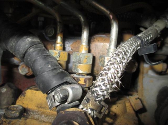 ขายรถขุดเก่านอกแท้ CATERPILLAR รุ่น : 303SR  มีเอกสารอินวอย