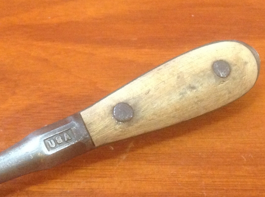 ขายไขควงโบราณด้ามไม้ Antique U.S.A.ขนาด 9" ปาก 3 หุน