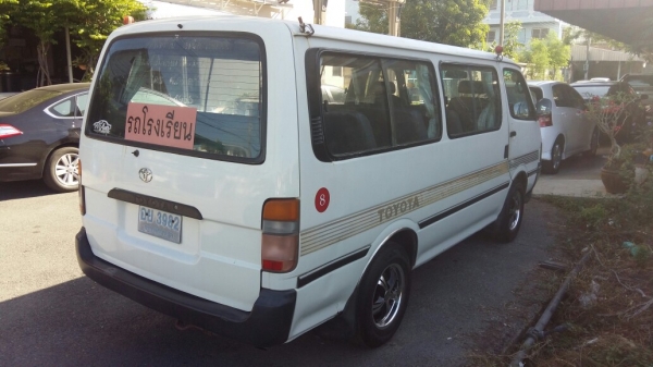 ฝากขายรถตู้โตโยต้าหัวจรวดสีขาวเดิมๆ ปี97(ตาเหยี่ยว) เครื่องดีเซล3L 2800 เครื่องดีมาก