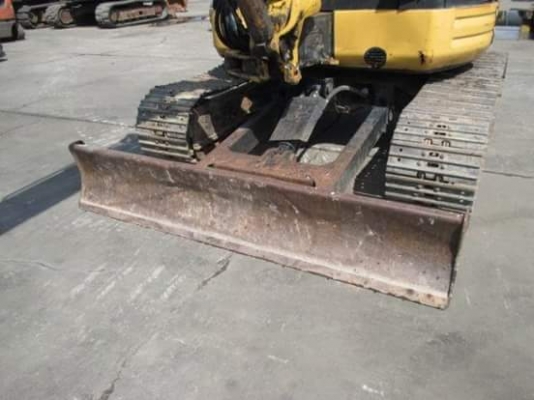 ขายรถขุด CATERPILLAR รุ่น 304  ปี2004 เก่านอกแท้ มีเอกสารใบอินวอย รถไม่เคยใช้งานในไทย มีรายหัวกระแทก สนใจโทร : 099-907-9273