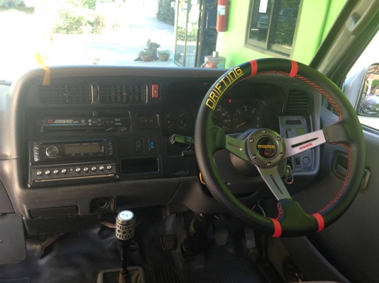 ขายถูกรถตู้โตโยต้าหัวจรวจปี97เครื่องดีเซล2800