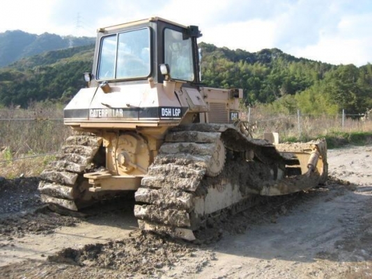 ข้อมูลจากต่างประเทศนะคะ Cat D5H ‪#&lrm;4KD05721‬ ดันดิน ตีนเป็ด สป๊อคเก็ตลอย  สนใจนำเข้าติดต่อ ใหม่ 061-4194022