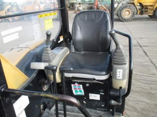 ขายรถขุด CATERPILLAR รุ่น 303SR ปี2004 เก่านอกแท้ มีเอกสารใบอินวอย รถไม่เคยใช้งานในไทย อ๊อฟเซ็ทบูม แทรกยาง สนใจโทร : 099-907-9273กิ๊ฟ