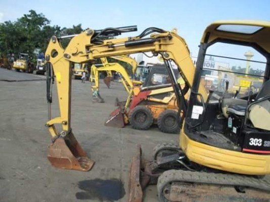 ขายรถขุด CATERPILLAR รุ่น 303SR ปี2004 เก่านอกแท้ มีเอกสารใบอินวอย รถไม่เคยใช้งานในไทย อ๊อฟเซ็ทบูม แทรกยาง สนใจโทร : 099-907-9273กิ๊ฟ