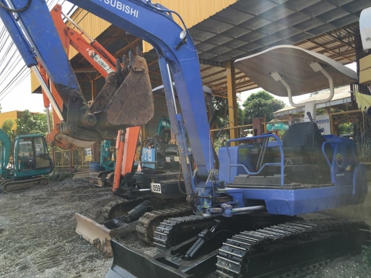 ขายรถขุด Mitsubichi mm35b เก่านอก พร้อมเอกสาร อินวอย ขายรถขุด Mitsubichi mm35b เก่านอก พร้อมเอกสาร อินวอย