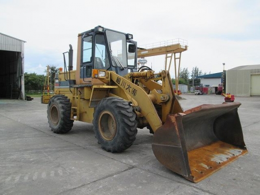 ขายรถตัก KOMATSU WA200-1 ซีเรียล: W008-20384 ปี 1988 มือสองนำเข้า จากญี่ปุ่น ขายรถตัก KOMATSU WA200-1 ซีเรียล: W008-20384 ปี 1988 มือสองนำเข้า จากญี่ปุ่น