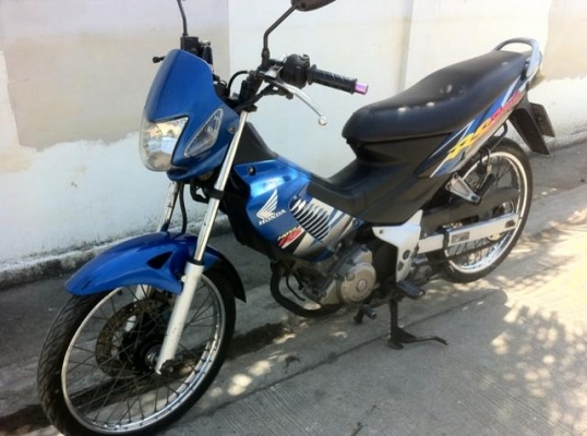 Honda Sonic เดิม เครื่อง ภาษีไม่ขาด เล่มทะเบียนครบ Honda Sonic เดิม เครื่อง ภาษีไม่ขาด เล่มทะเบียนครบ