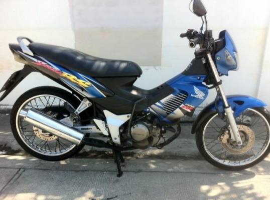 Honda Sonic เดิม เครื่อง ภาษีไม่ขาด เล่มทะเบียนครบ Honda Sonic เดิม เครื่อง ภาษีไม่ขาด เล่มทะเบียนครบ